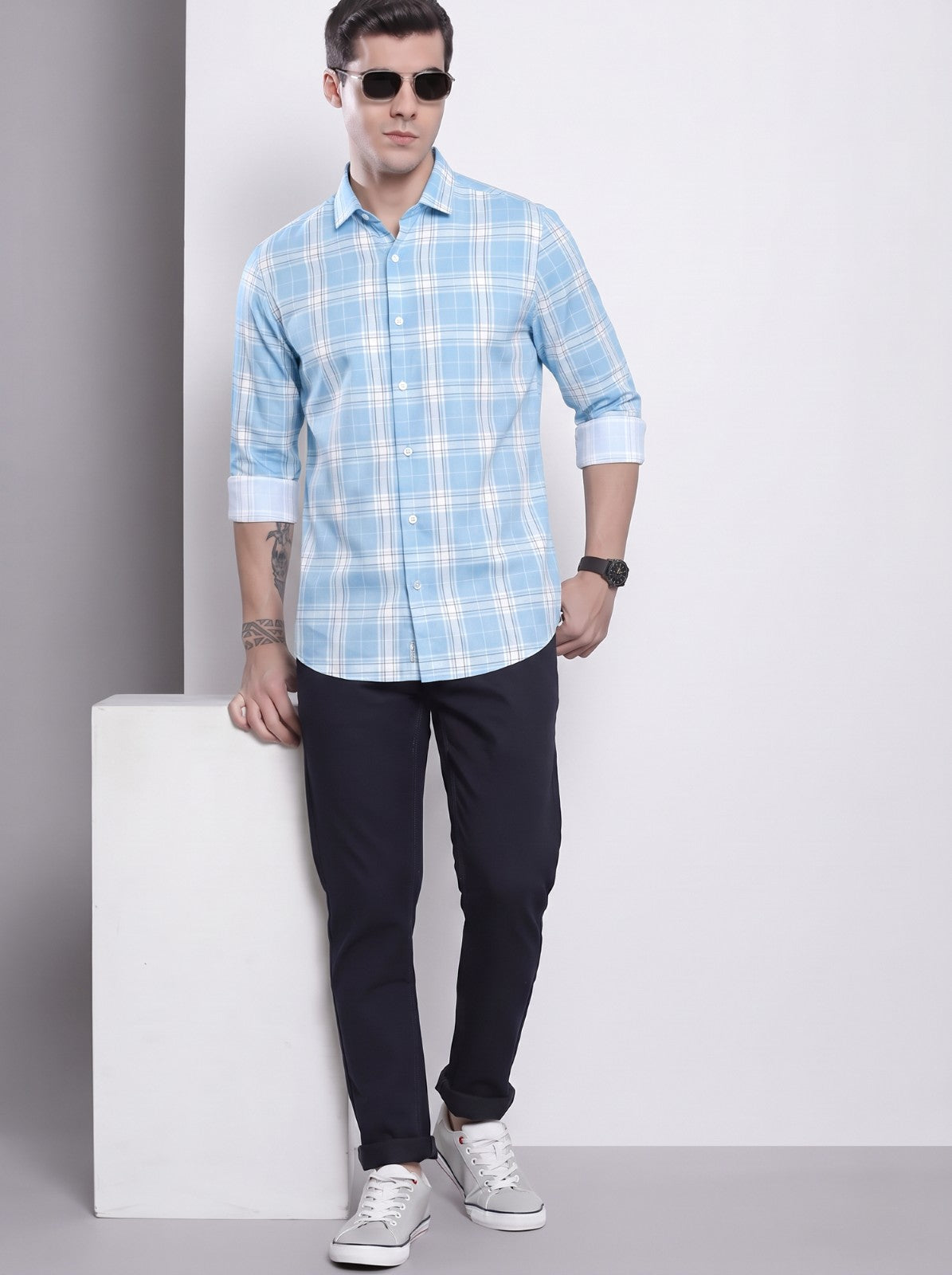 Men's Sky Blue Classic Checkered Cotton Blend Casual Shirt