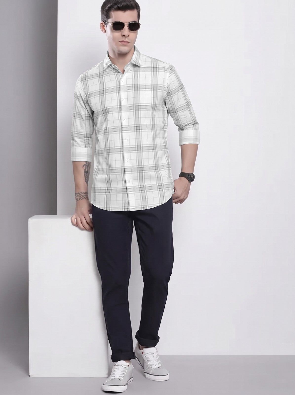Men's White Classic Checkered Cotton Blend Casual Shirt