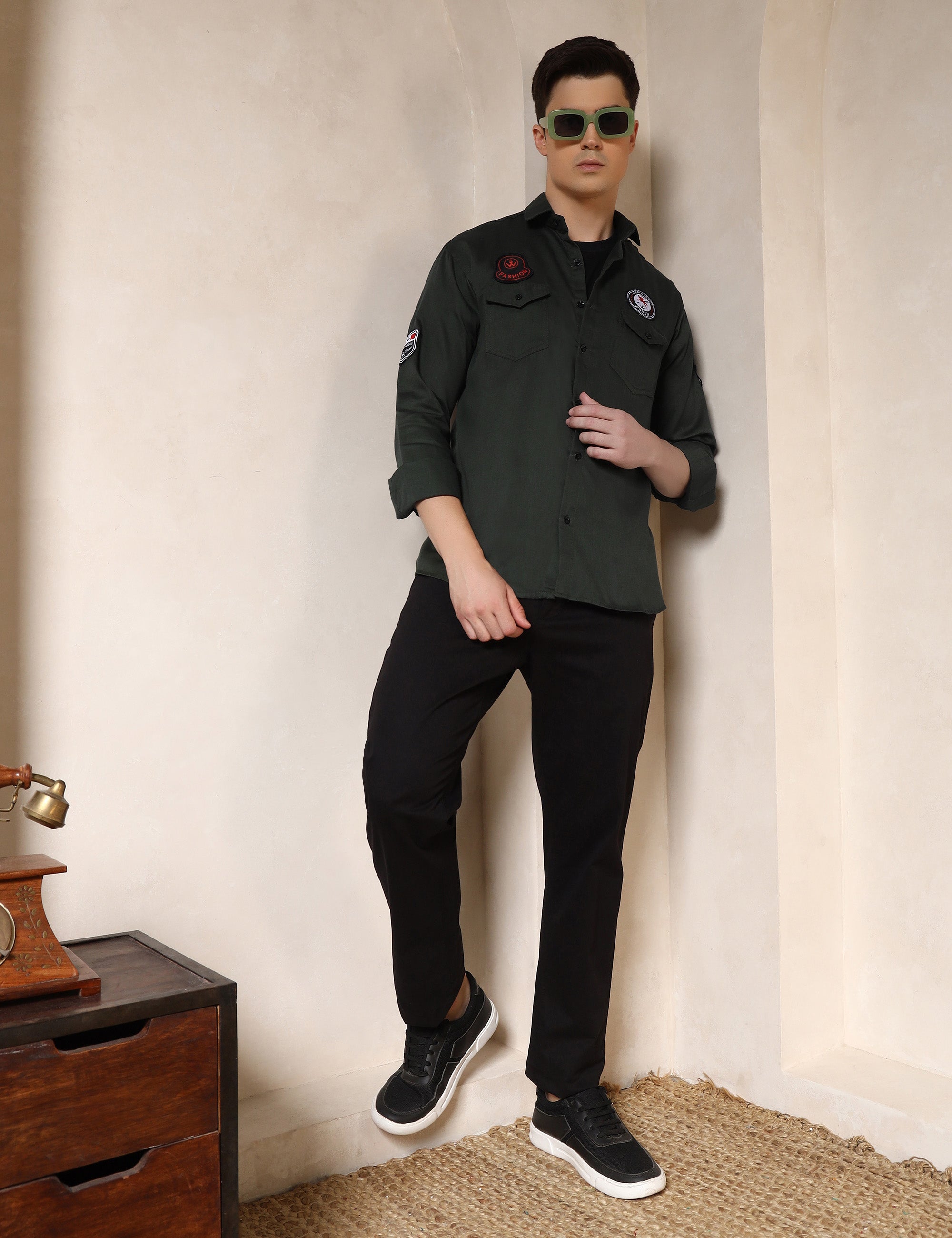 Urban Style Embroidery Patch Olive Green Cotton Blend Shirt