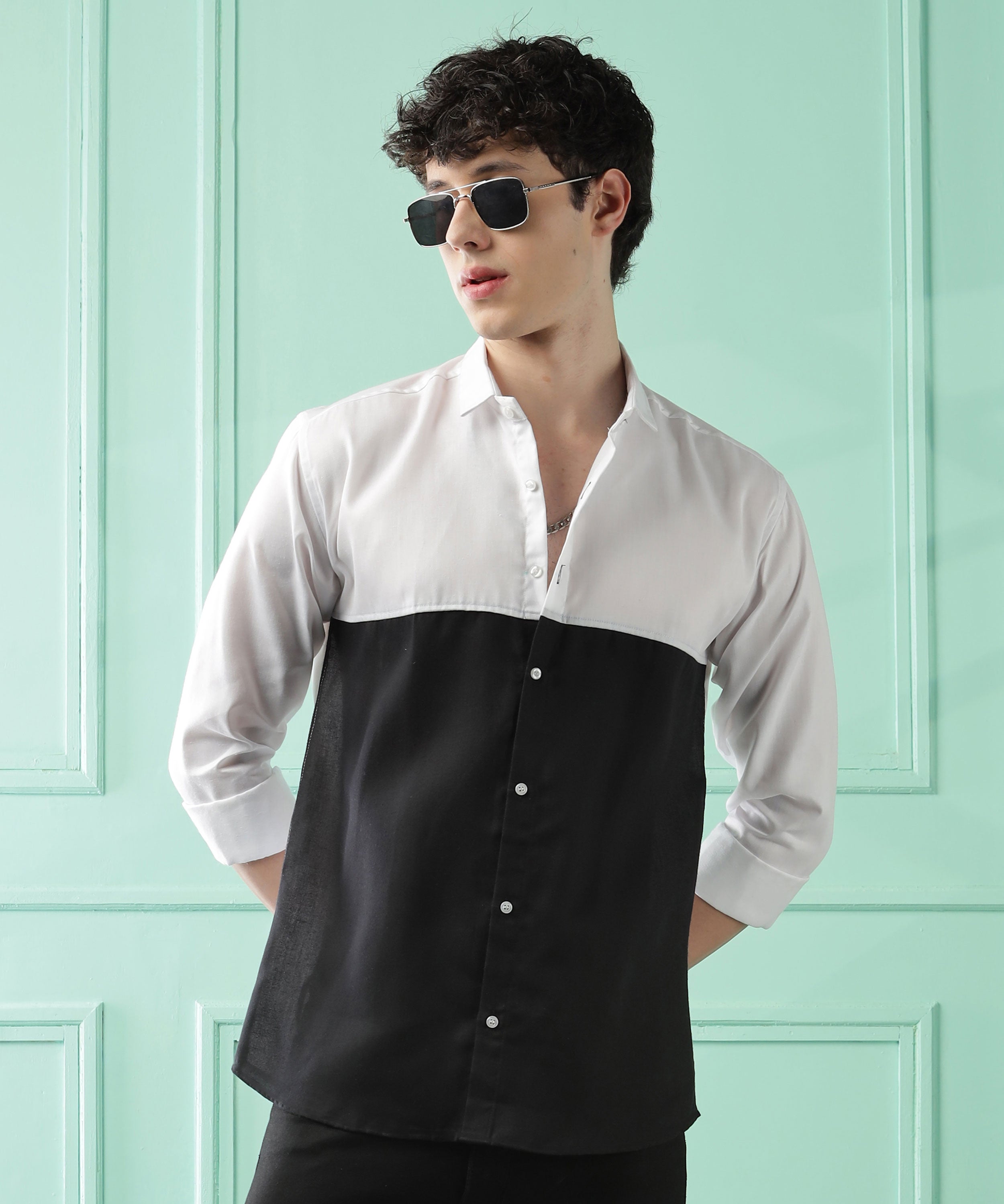 Fresh Wave Two-Tone Cotton Blend Black Casual Shirt