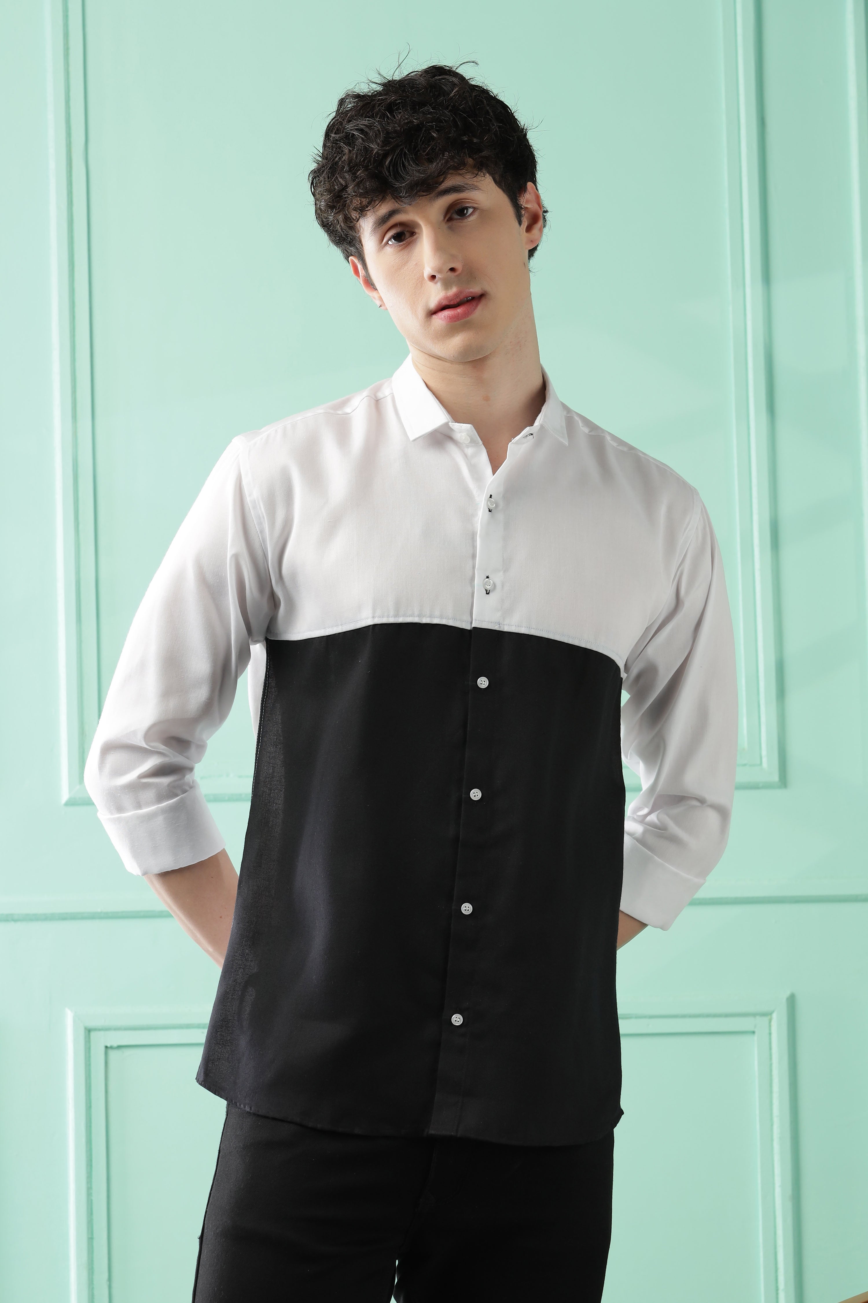 Fresh Wave Two-Tone Cotton Blend Black Casual Shirt