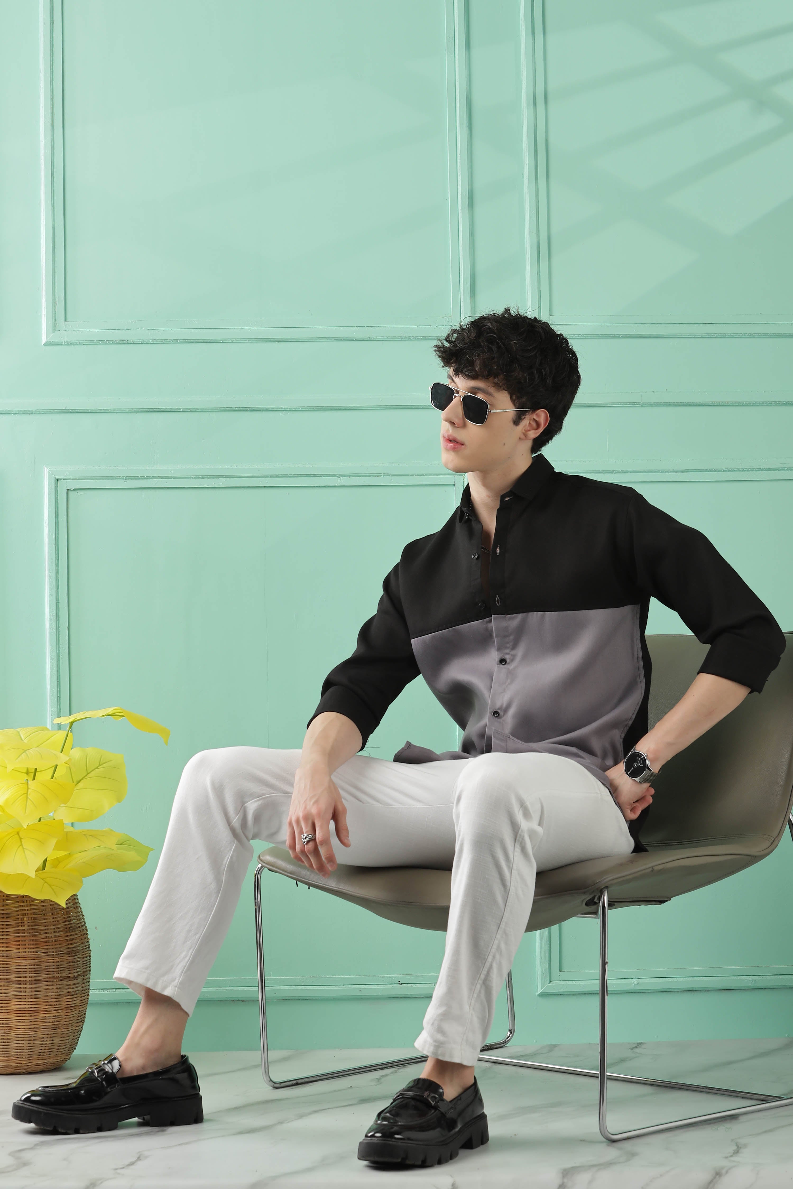 Fresh Wave Two-Tone Cotton Blend Grey Casual Shirt