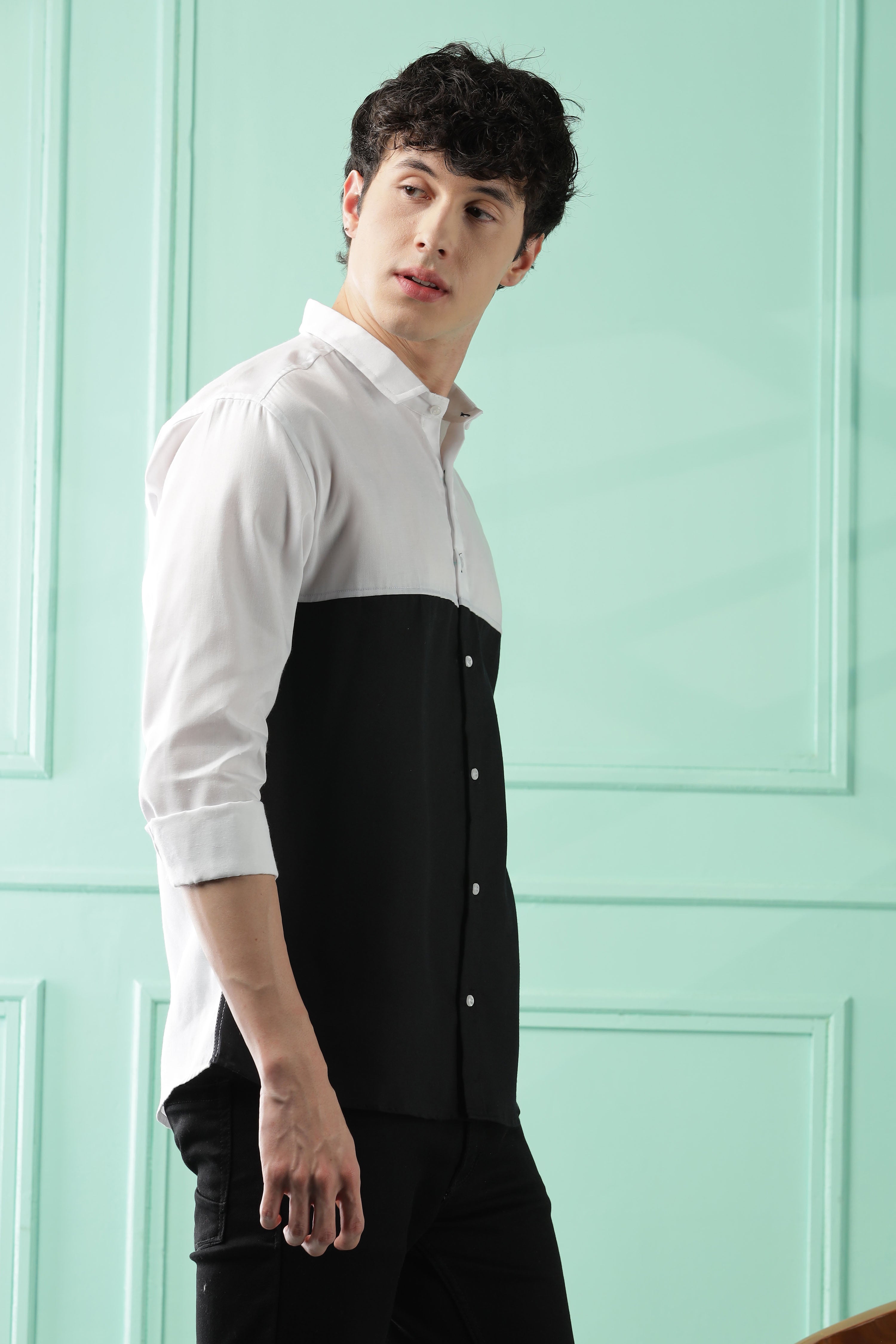 Fresh Wave Two-Tone Cotton Blend Black Casual Shirt